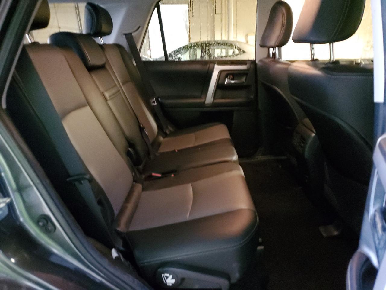 2017 TOYOTA 4Runner
