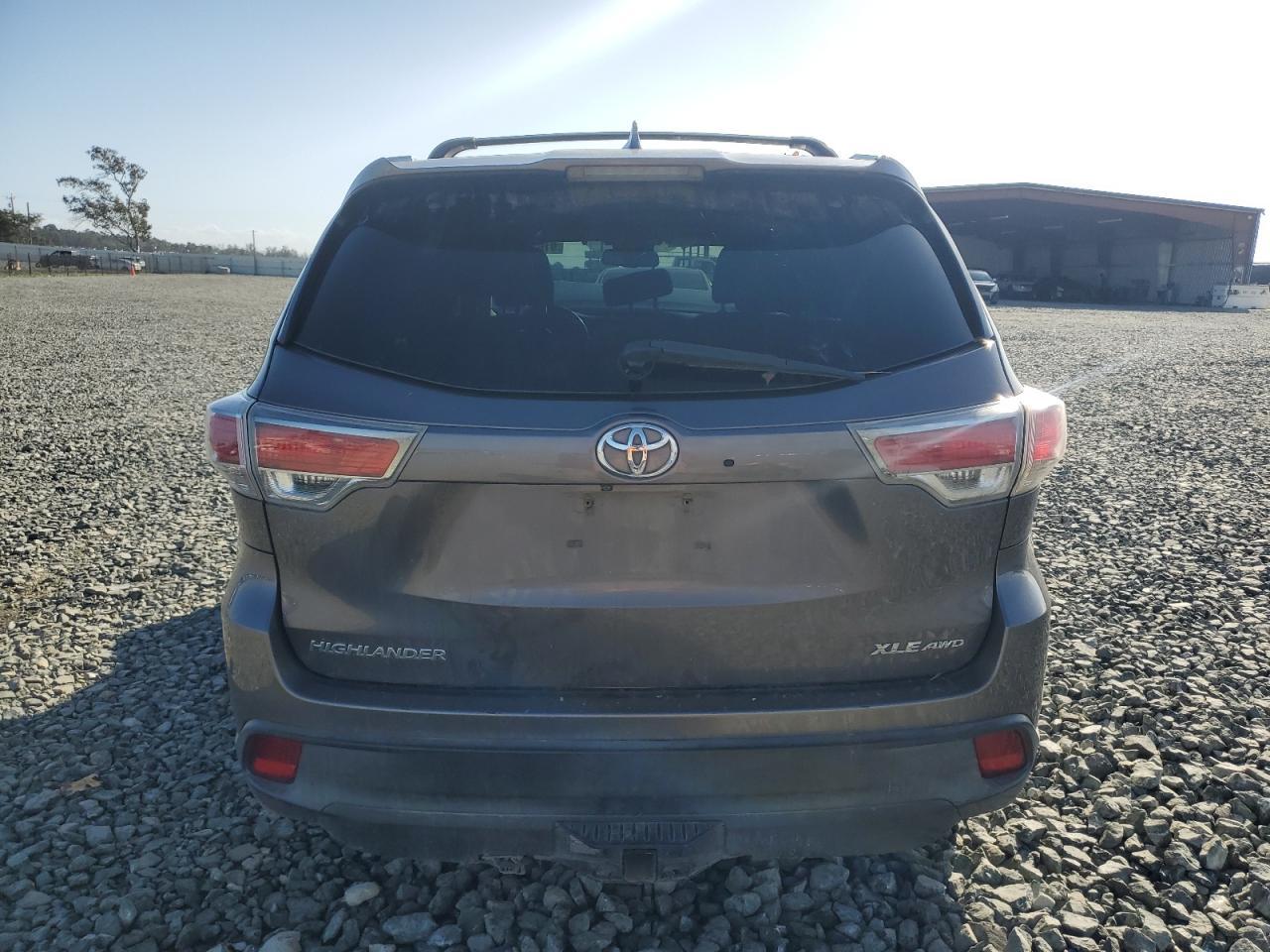 2014 TOYOTA HIGHLANDER
