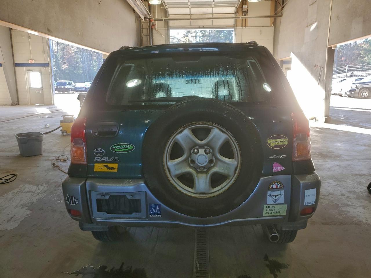 2003 TOYOTA RAV4