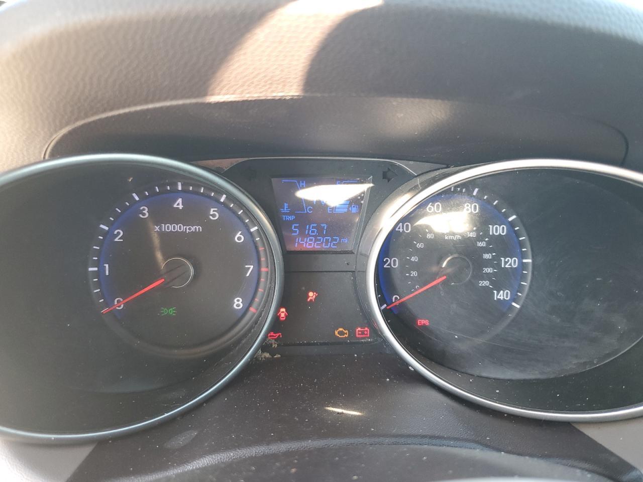 2011 HYUNDAI TUCSON