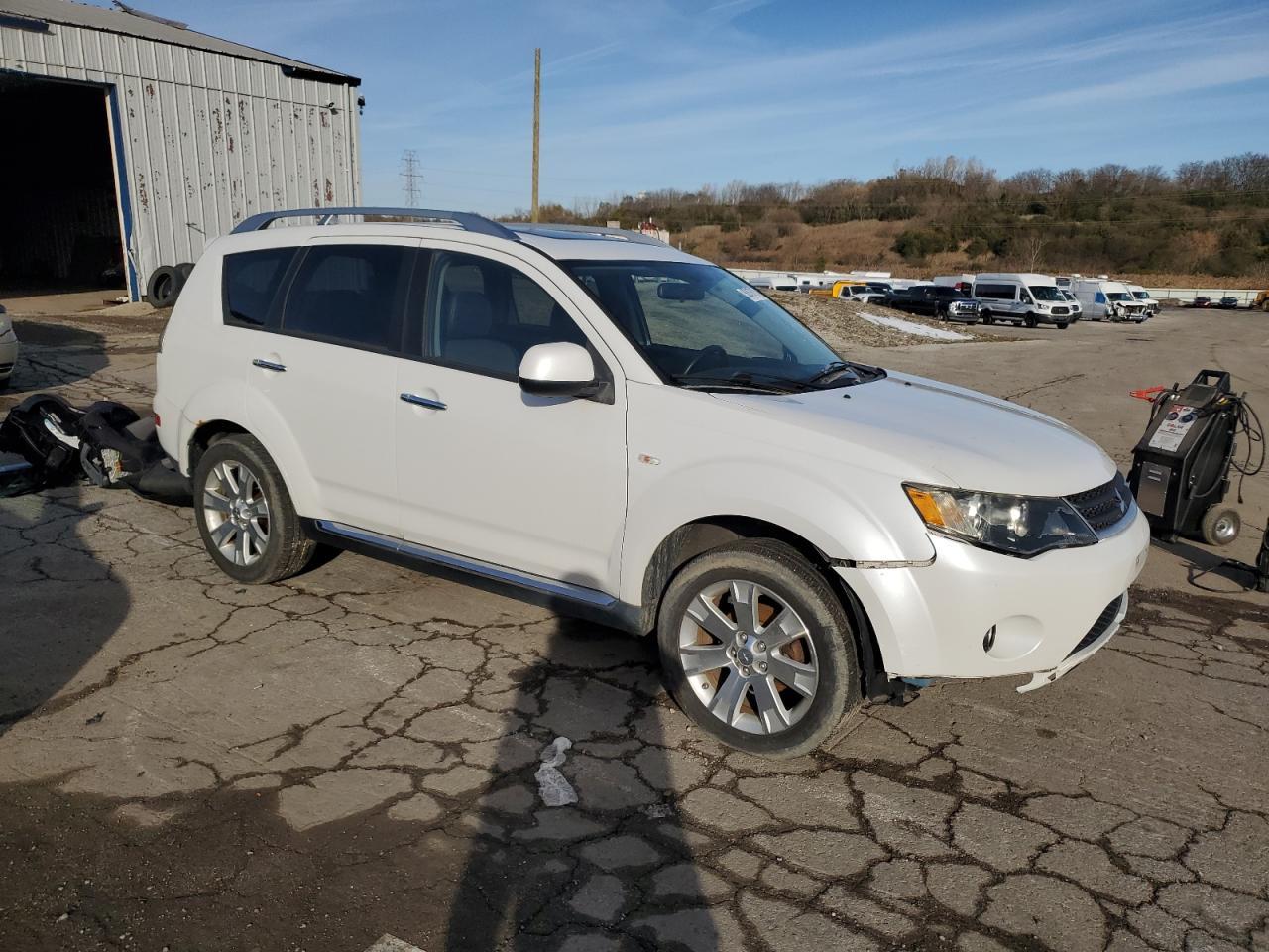 2009 MITSUBISHI outlander