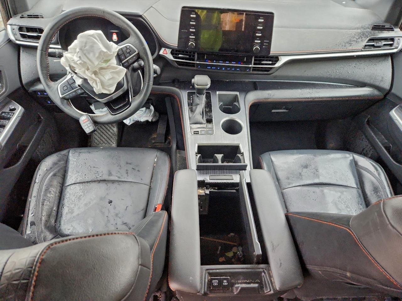 2022 TOYOTA SIENNA