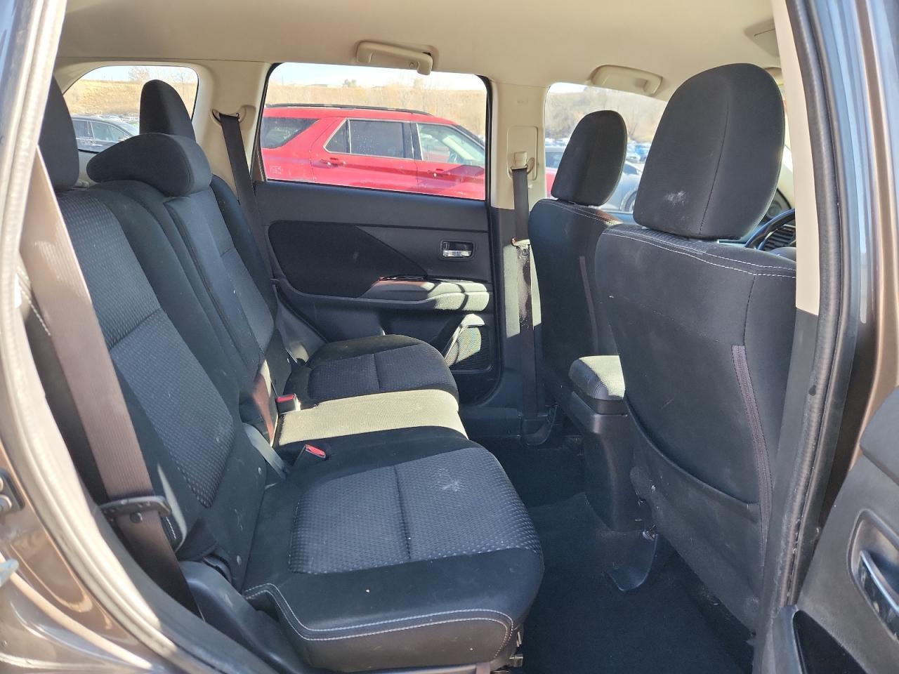 2017 MITSUBISHI outlander