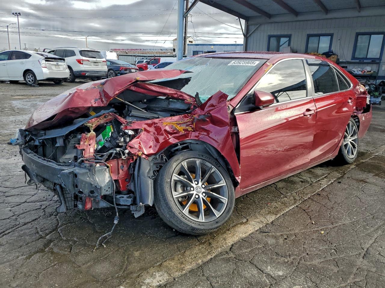 2015 TOYOTA CAMRY