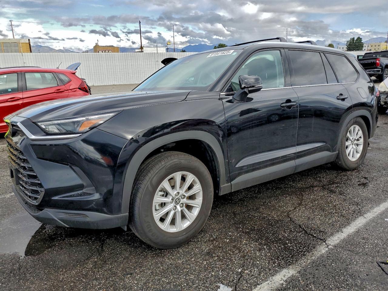 2025 TOYOTA HIGHLANDER