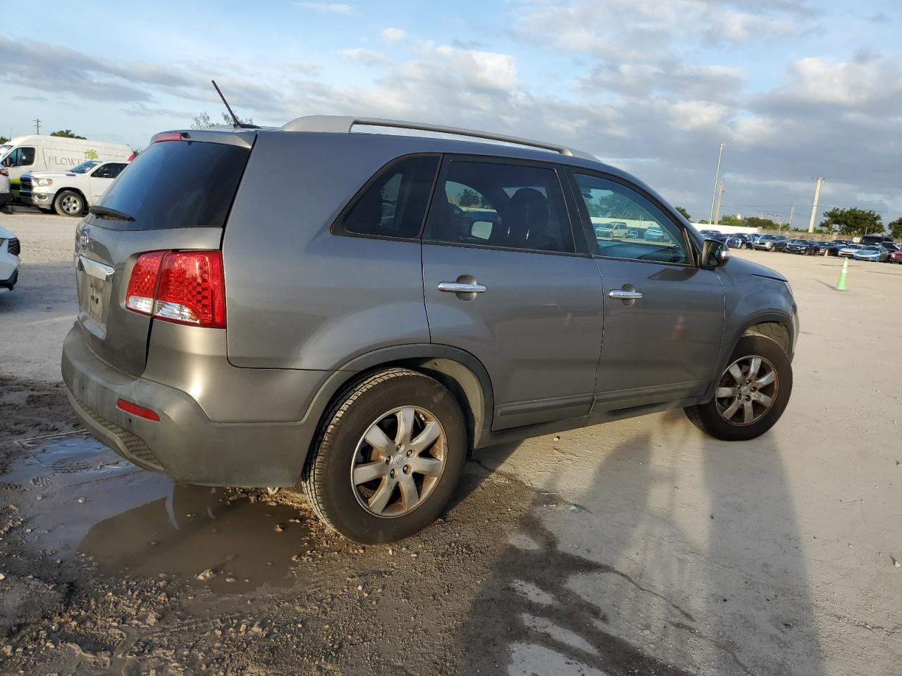 2011 KIA SORENTO