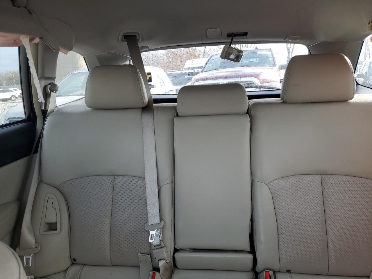 2014 SUBARU Outback