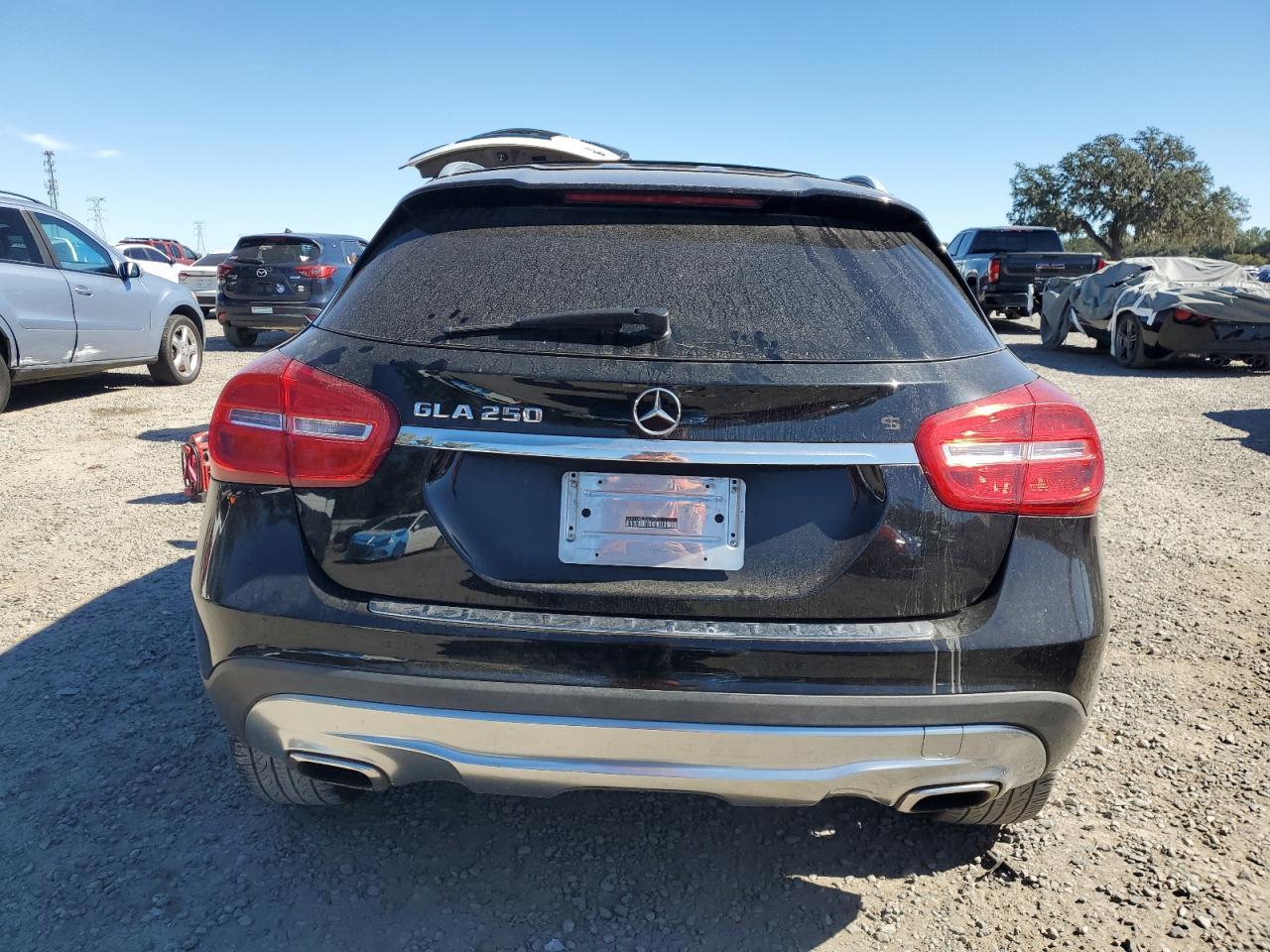 2016 MERCEDES-BENZ GLA-Class
