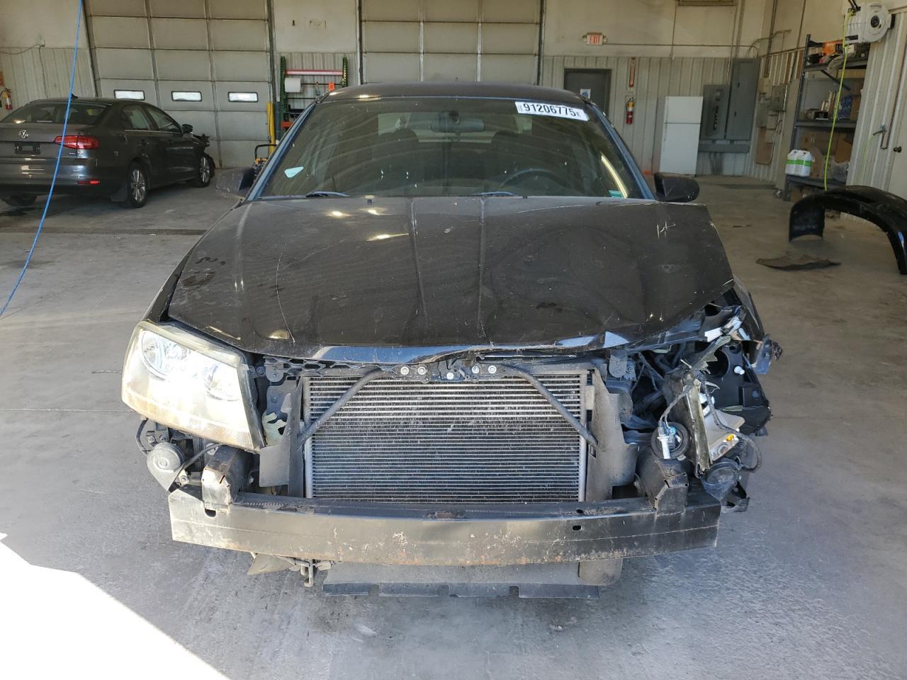 2013 DODGE Avenger