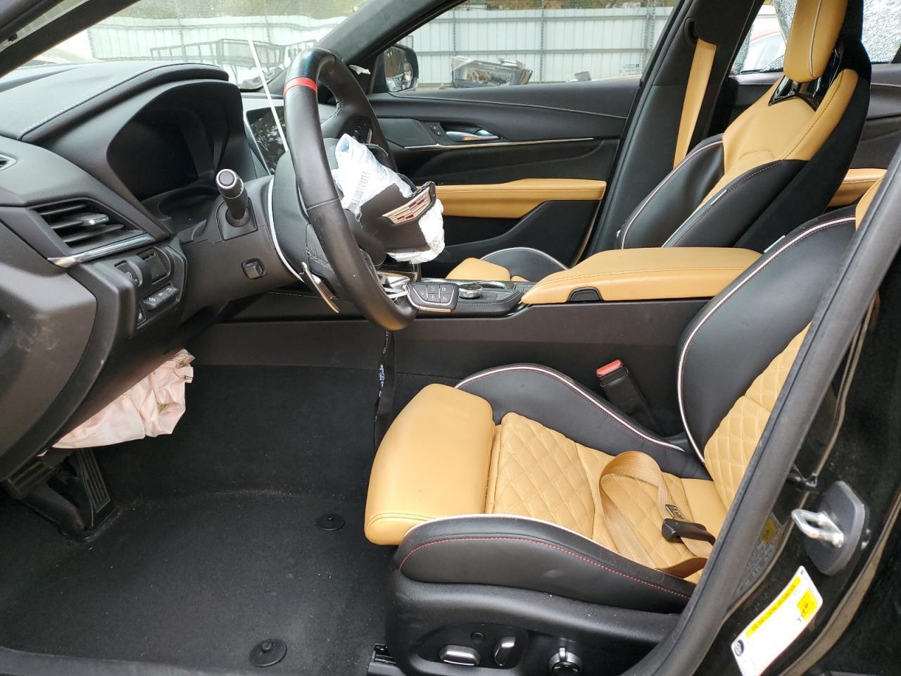 2022 CADILLAC CT4