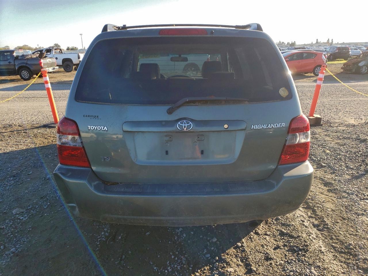 2005 TOYOTA HIGHLANDER