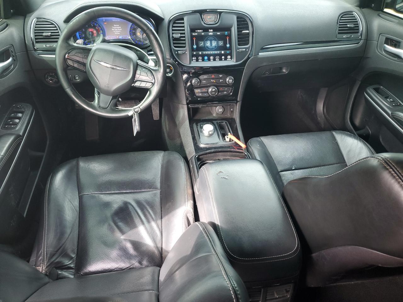2019 CHRYSLER 300