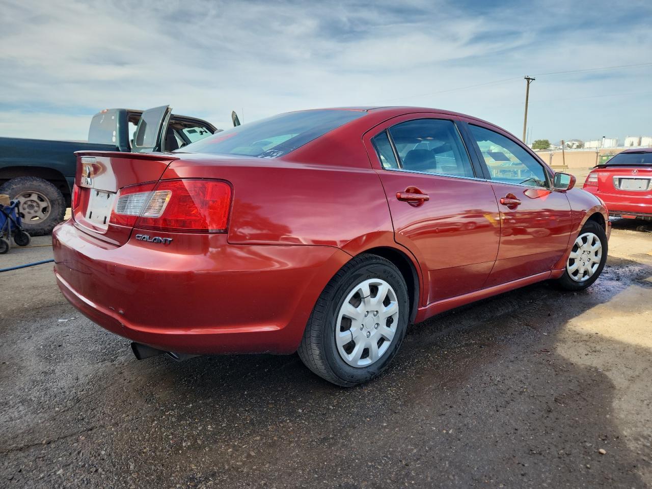 2011 MITSUBISHI Galant