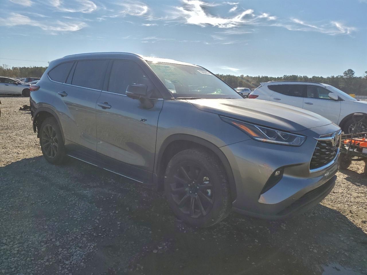 2025 TOYOTA HIGHLANDER