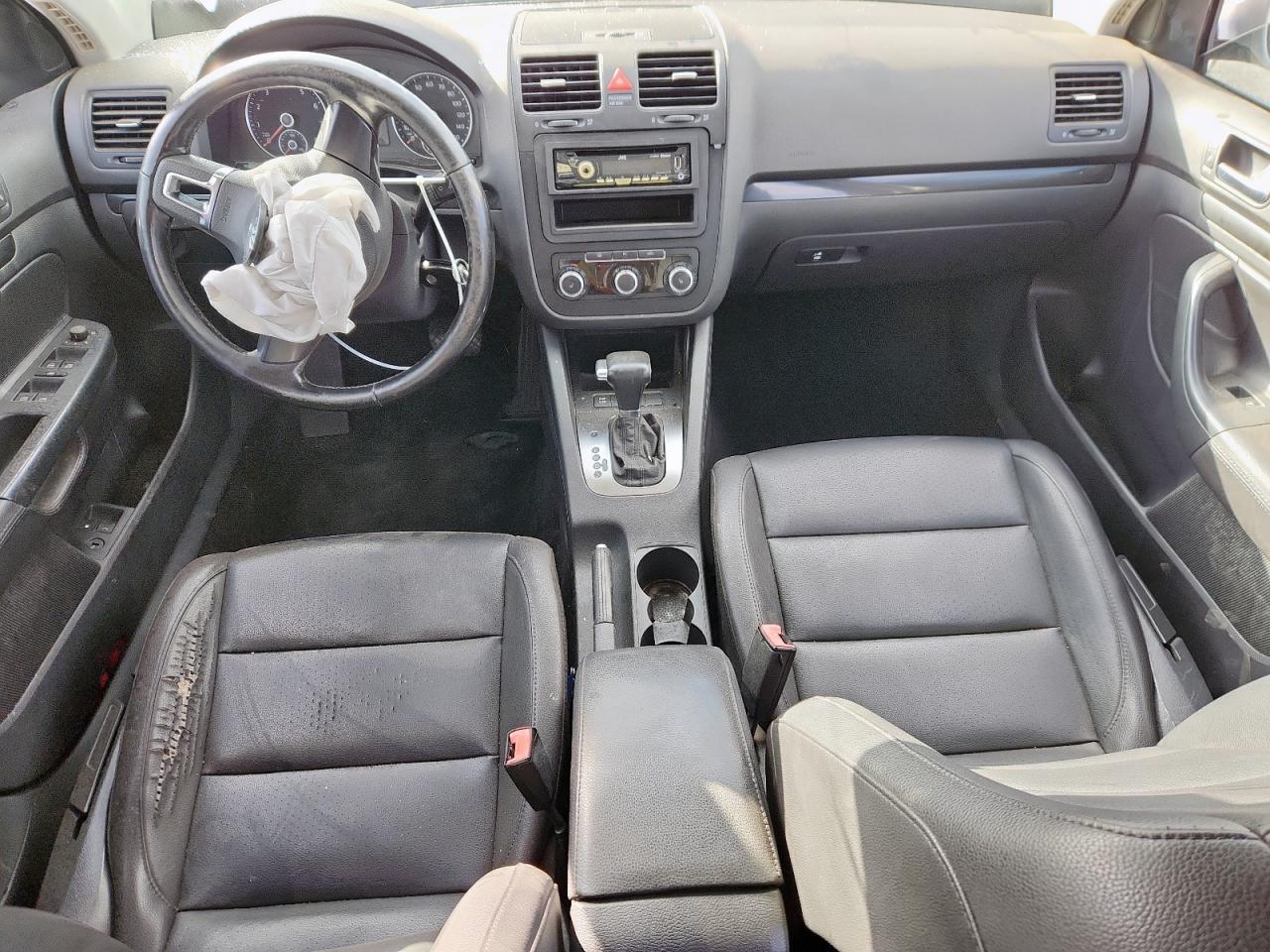 2010 VOLKSWAGEN JETTA