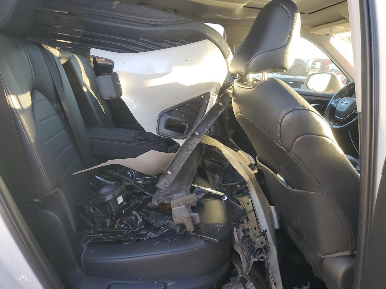 2020 TOYOTA HIGHLANDER