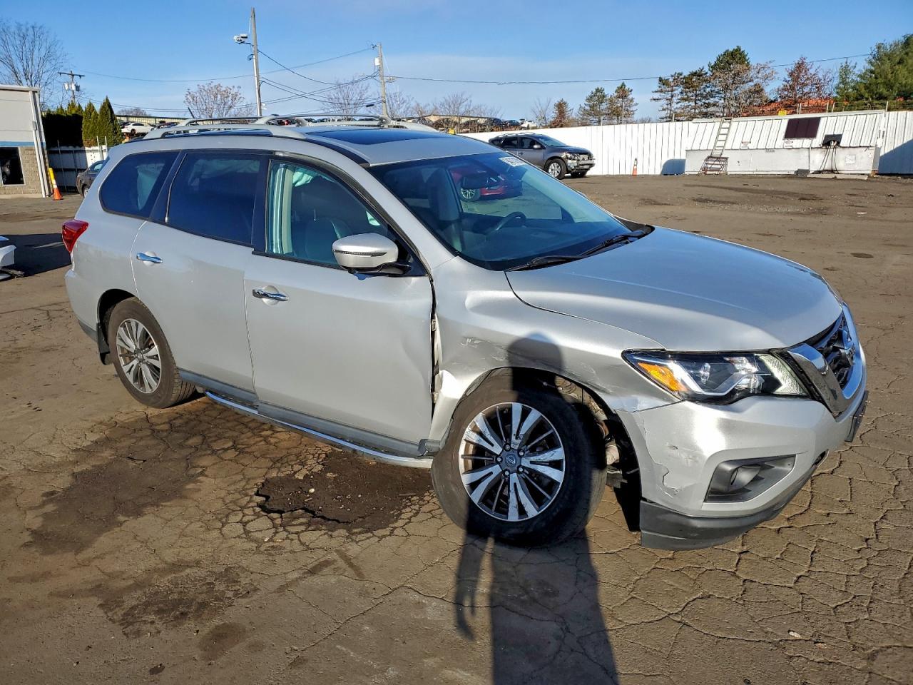 2017 NISSAN PATHFINDER