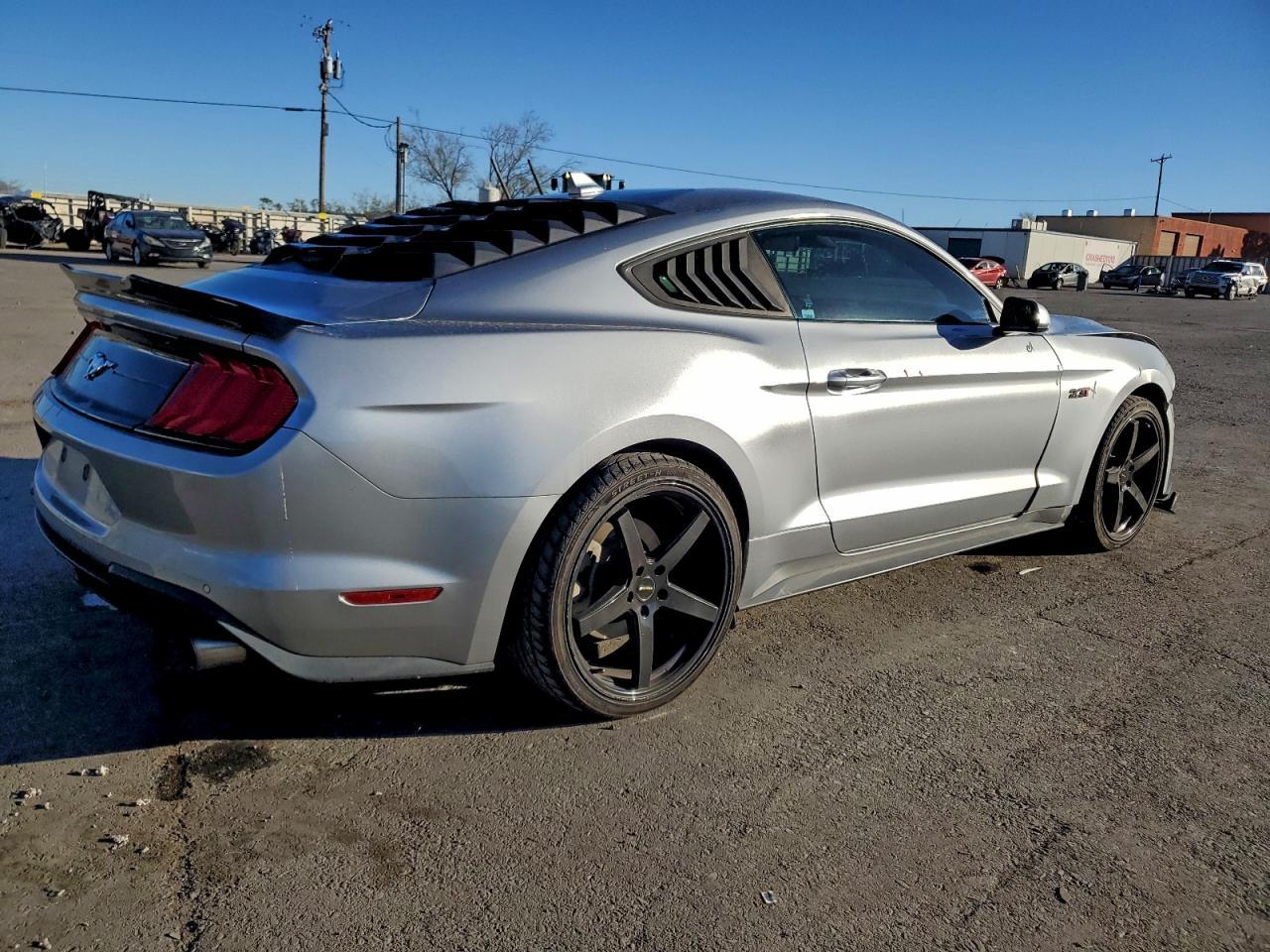 2021 FORD MUSTANG