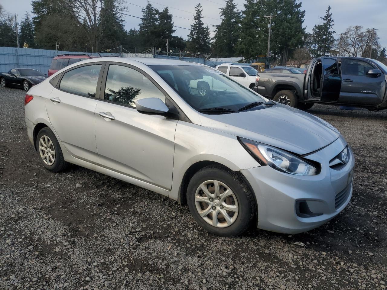 2013 HYUNDAI ACCENT