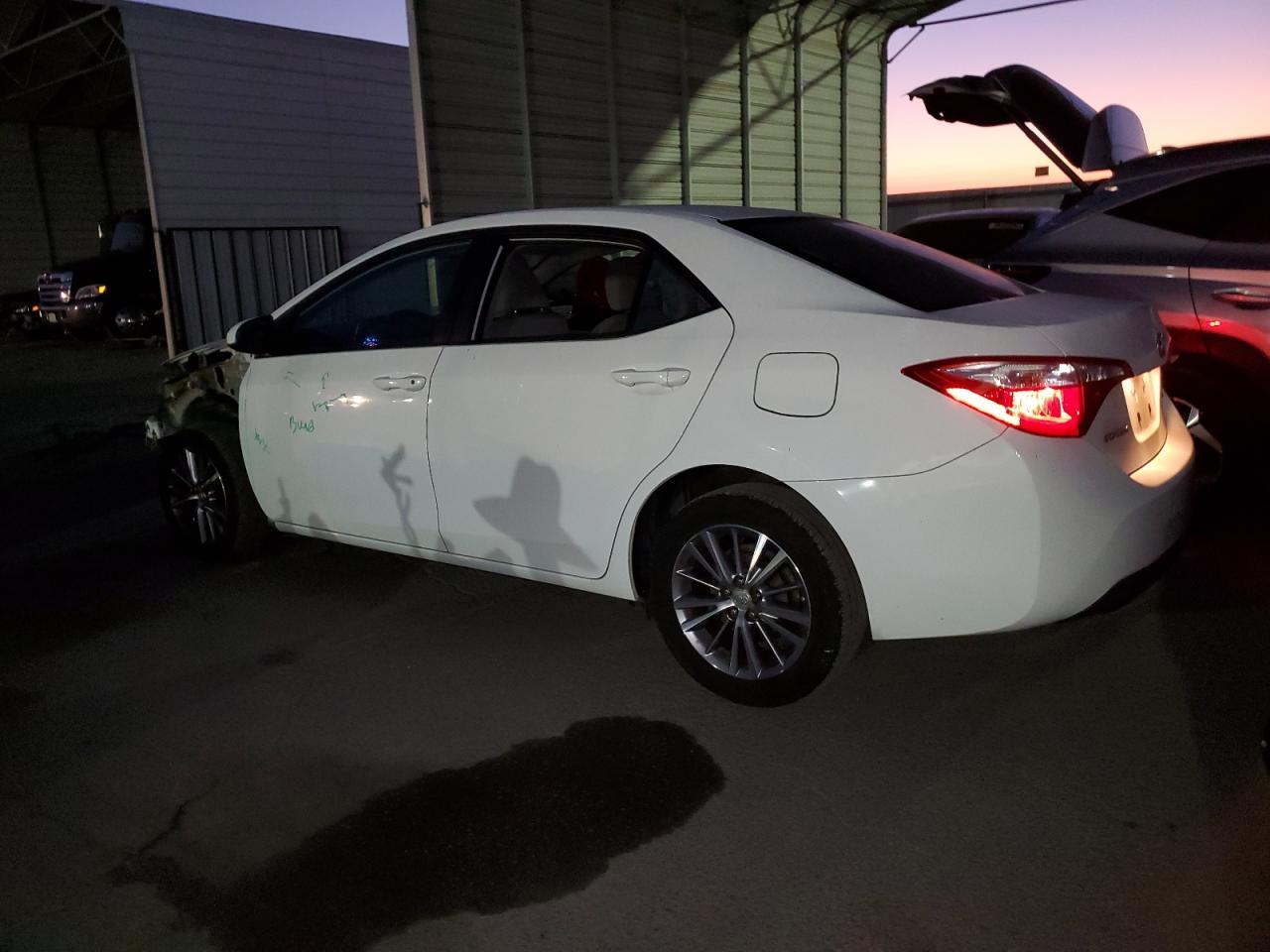 2015 TOYOTA COROLLA