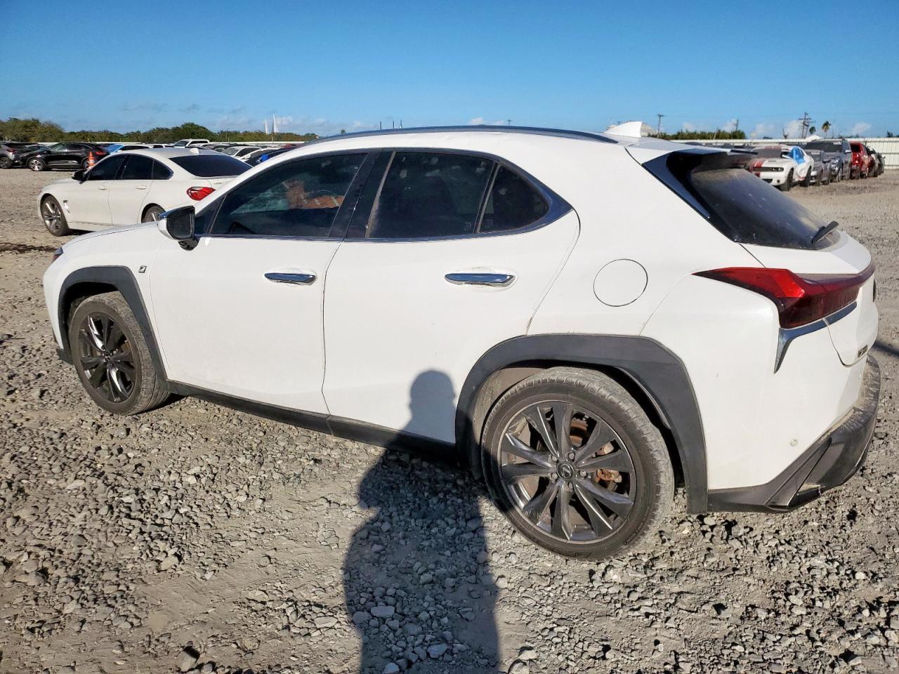 2021 LEXUS UX 200