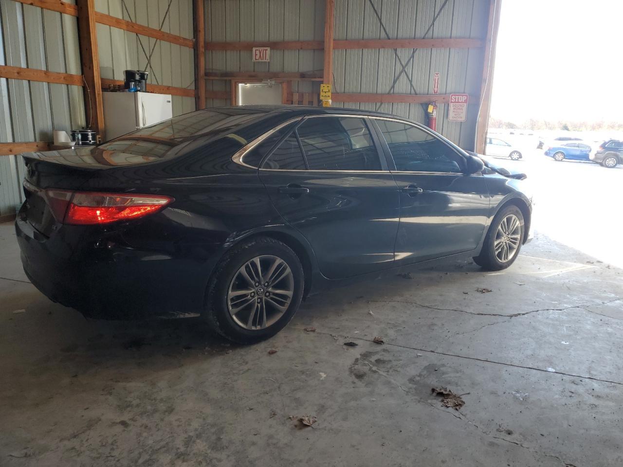 2016 TOYOTA CAMRY
