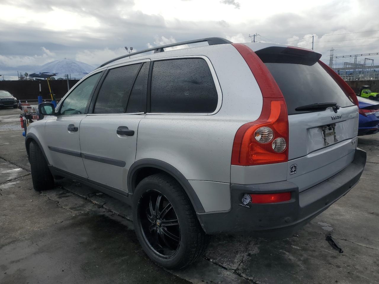 2004 VOLVO XC90