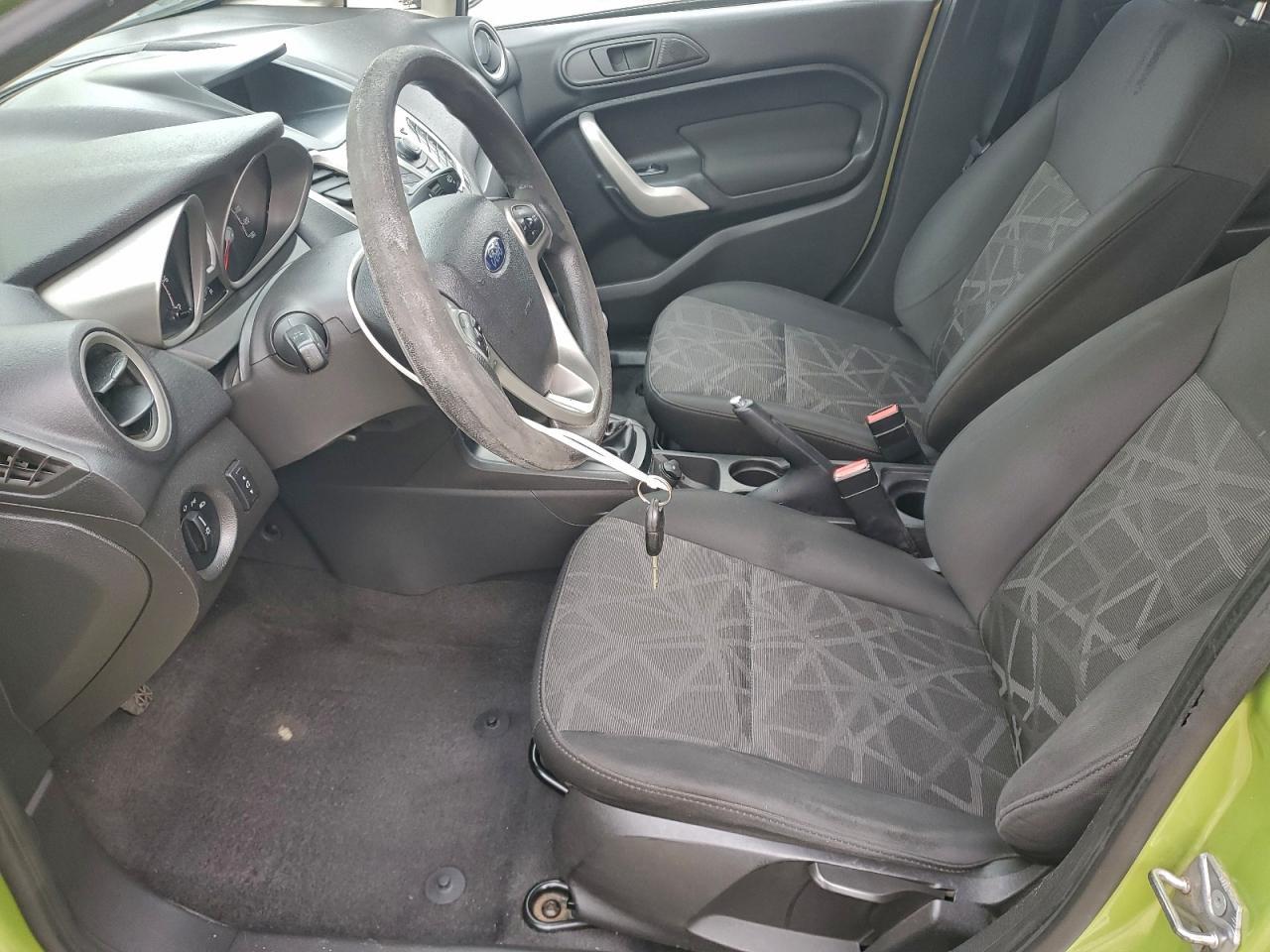 2011 FORD Fiesta