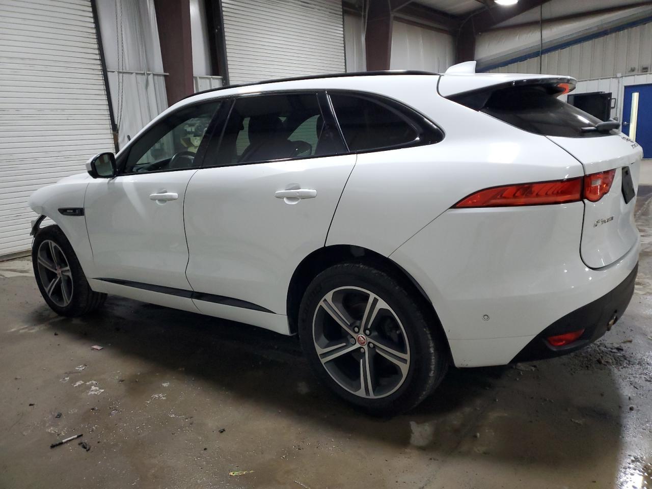 2017 JAGUAR F-Pace
