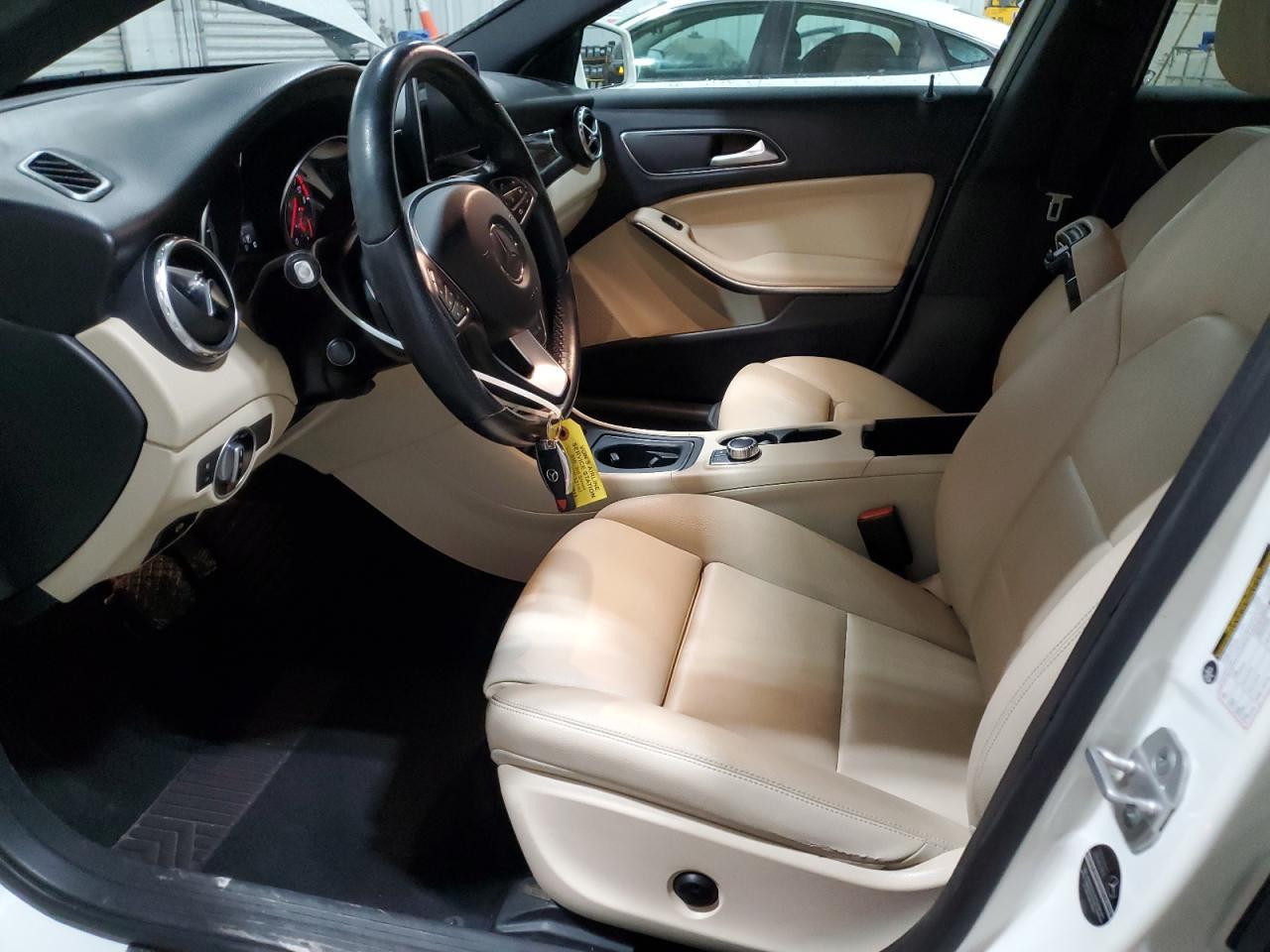 2016 MERCEDES-BENZ GLA-Class