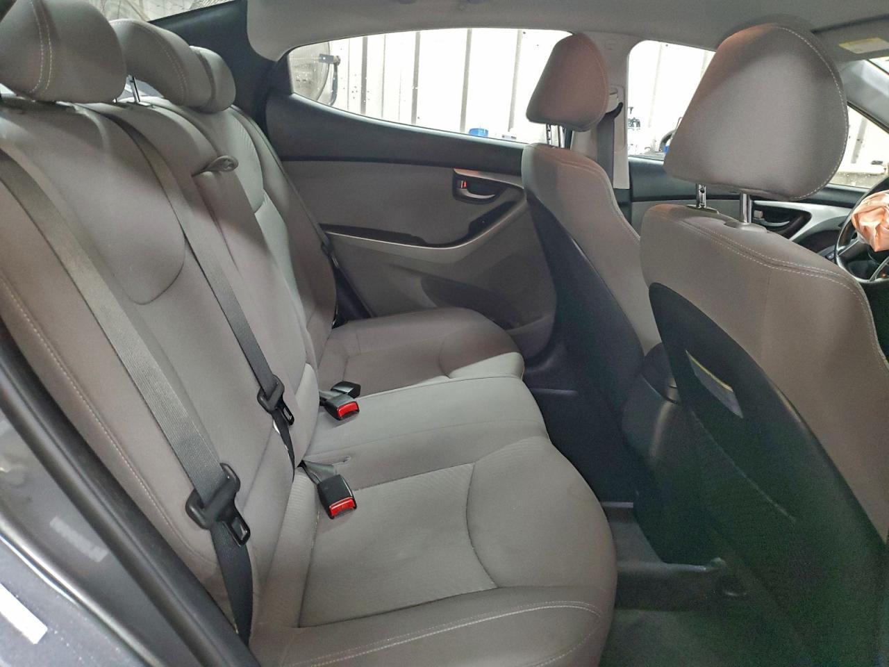 2016 HYUNDAI ELANTRA