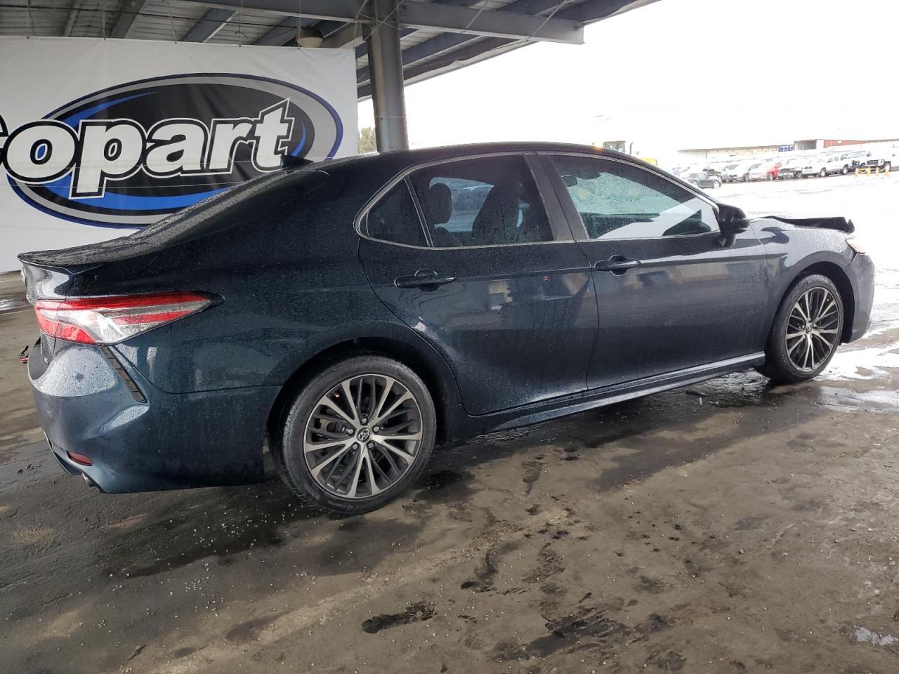 2019 TOYOTA CAMRY