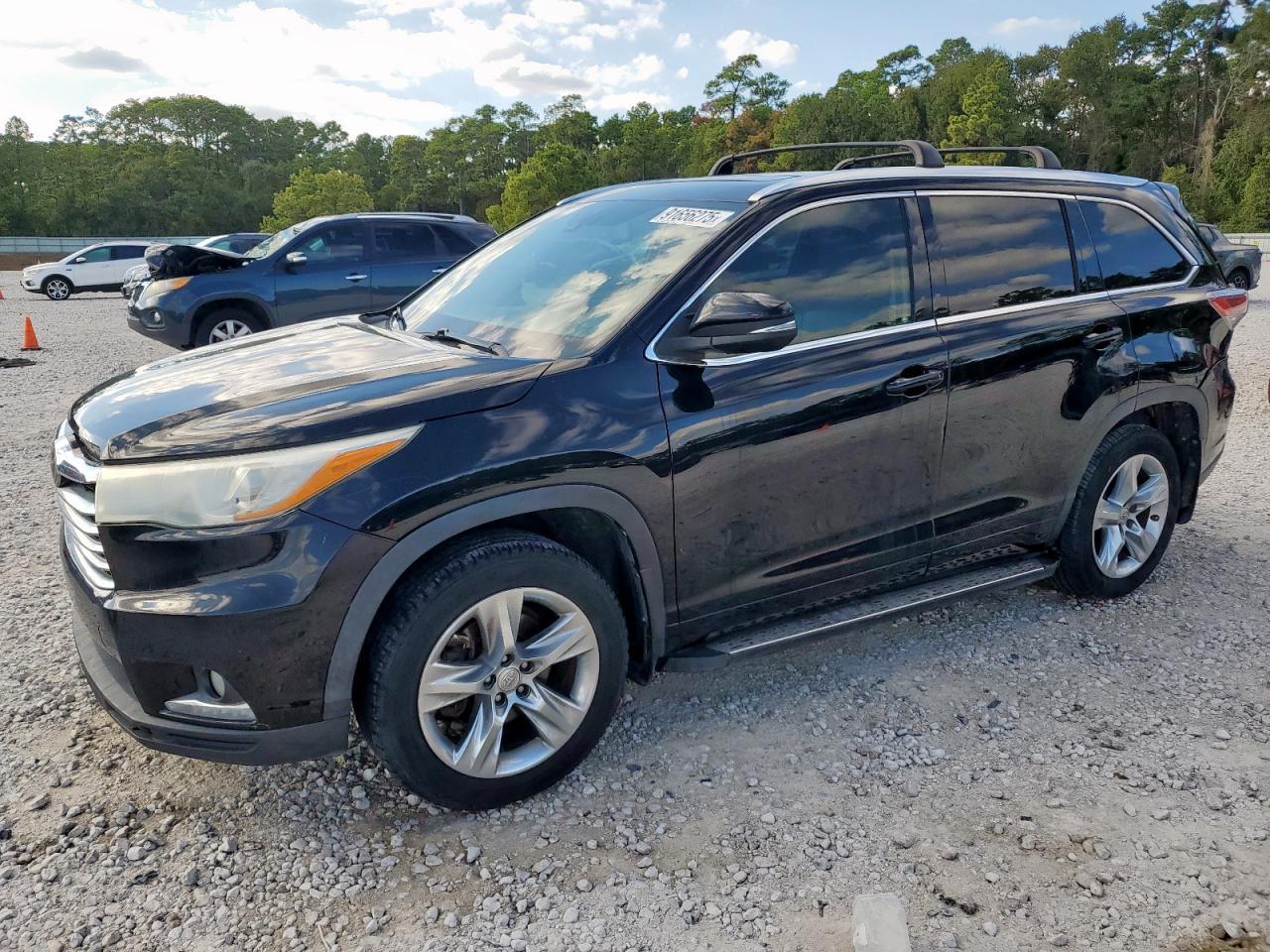 2015 TOYOTA HIGHLANDER