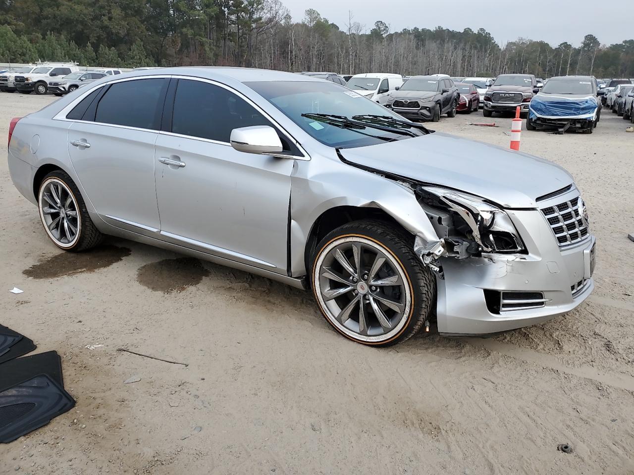 2013 CADILLAC XTS