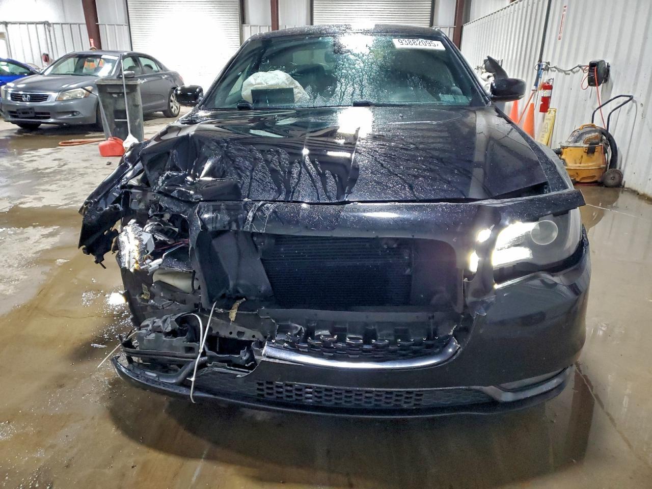 2018 CHRYSLER 300
