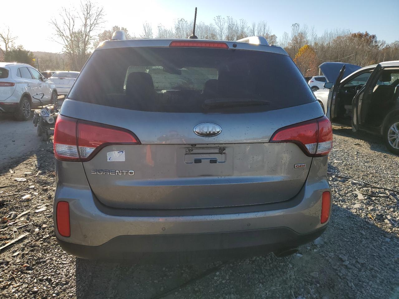 2014 KIA SORENTO