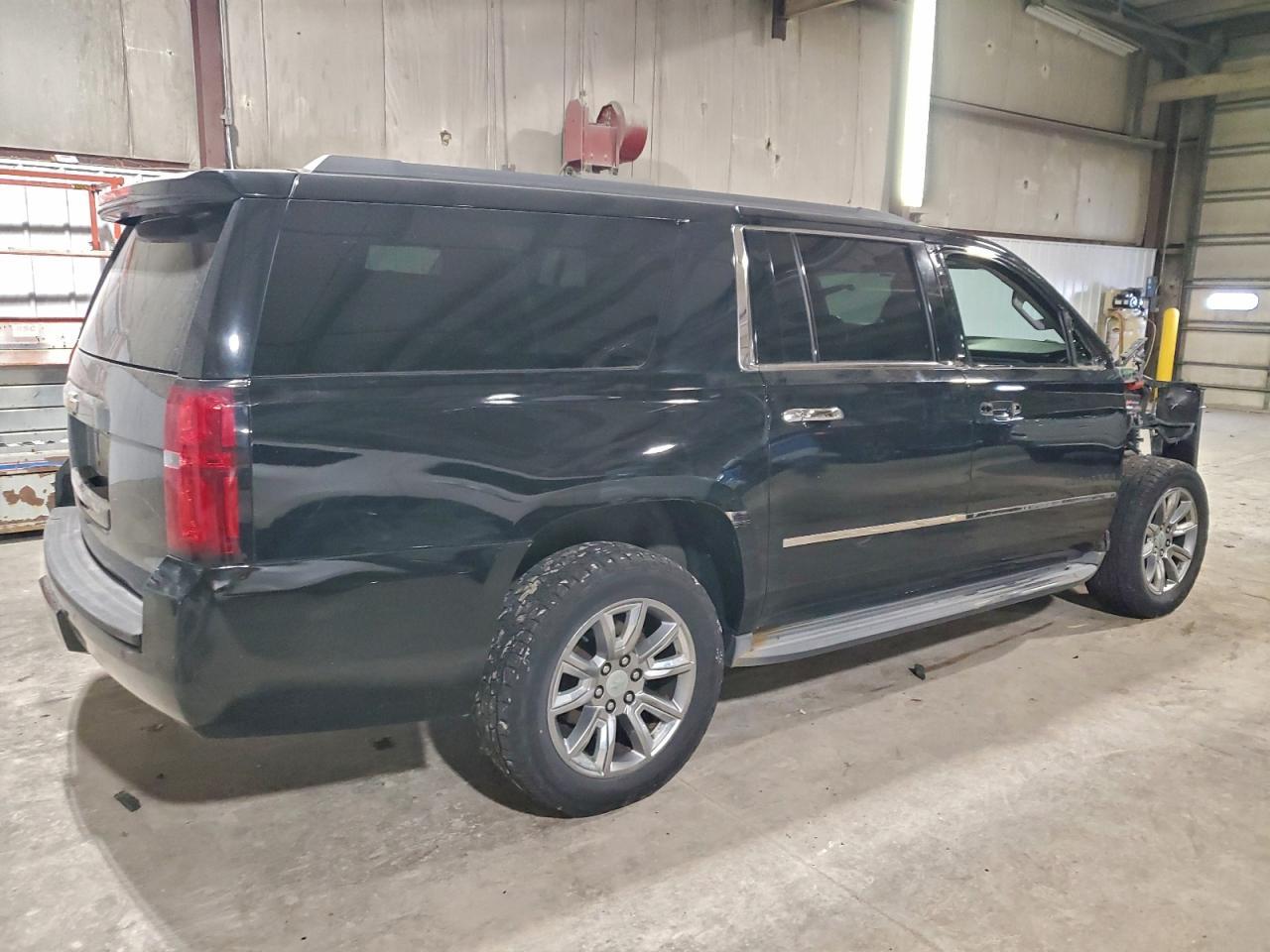 2015 CHEVROLET Suburban