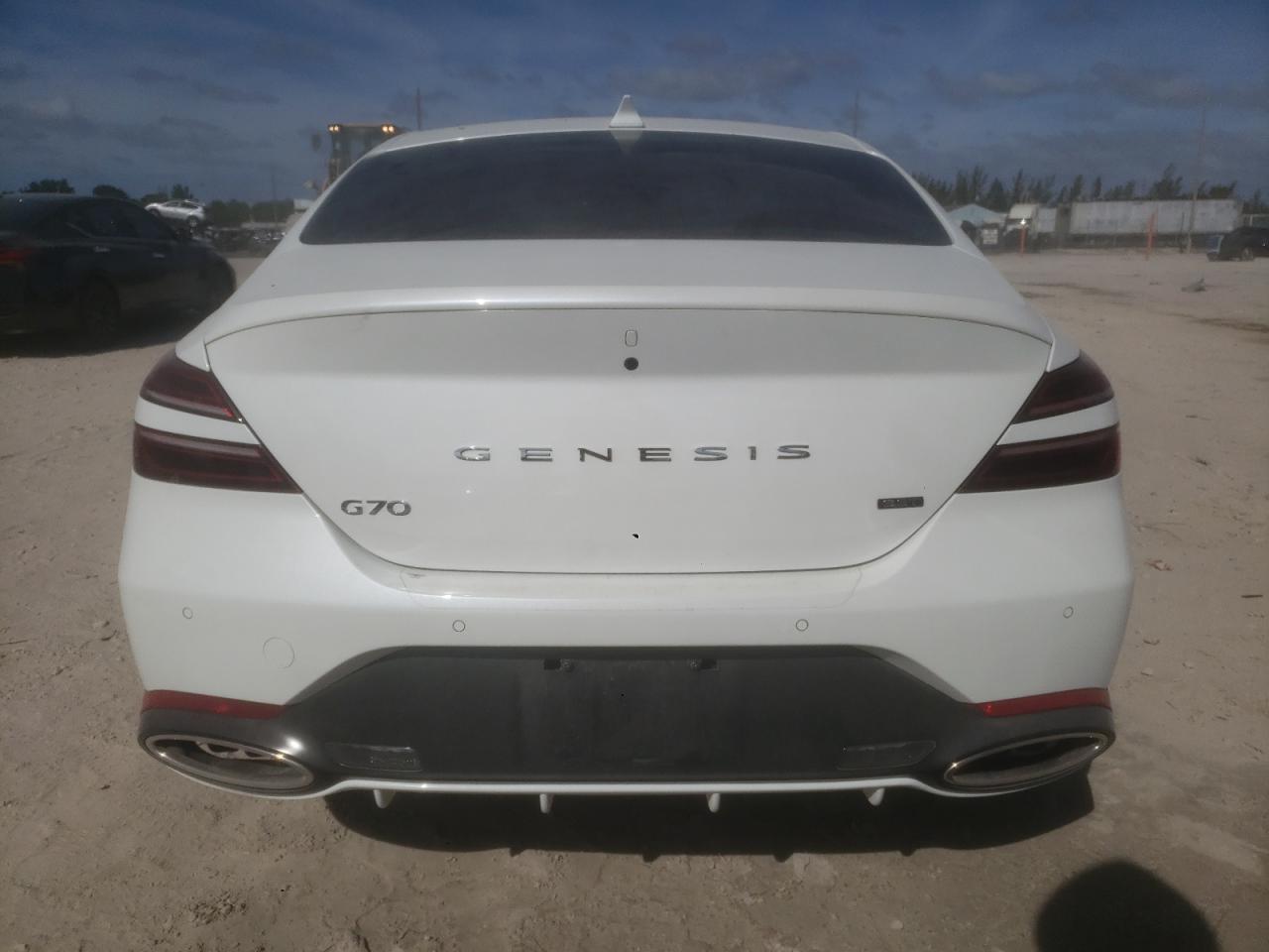 2023 GENESIS G70