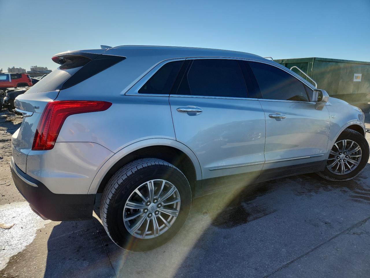 2017 CADILLAC XT5