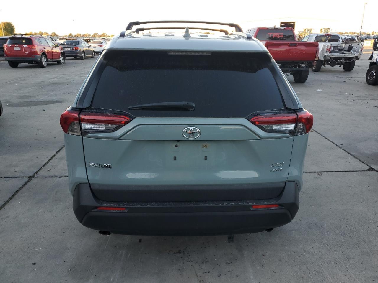 2019 TOYOTA RAV4
