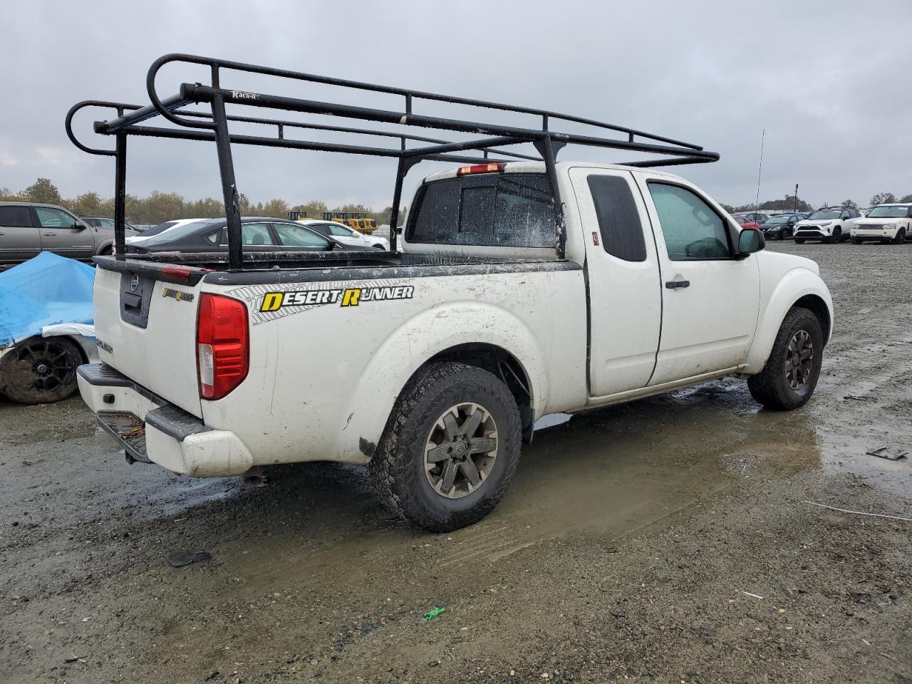 2016 NISSAN Frontier