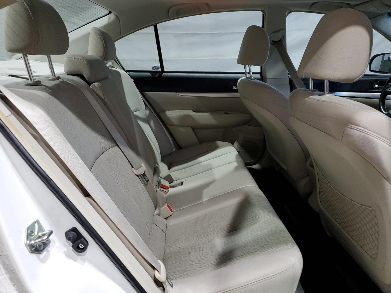 2014 SUBARU Legacy