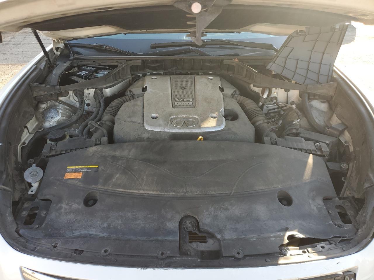 2011 INFINITI M37
