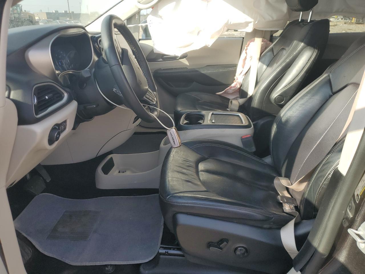 2022 CHRYSLER Pacifica