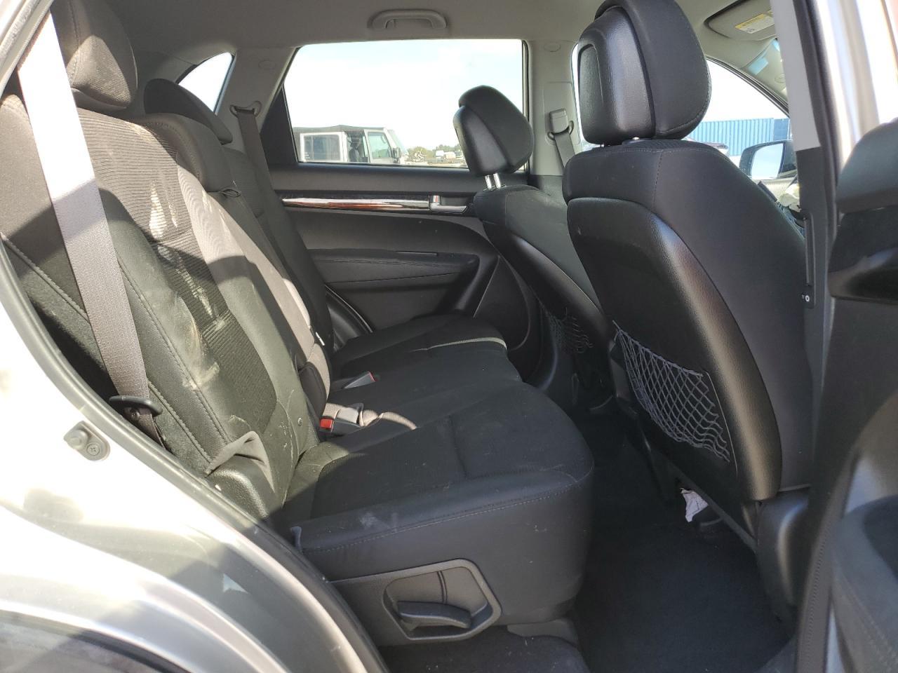 2015 KIA SORENTO