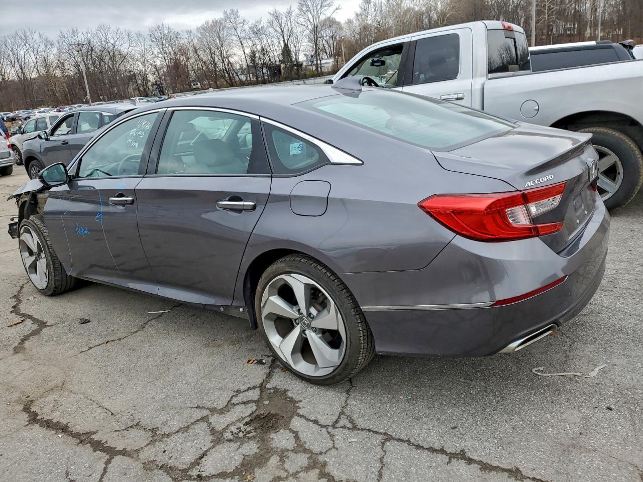 2018 HONDA ACCORD