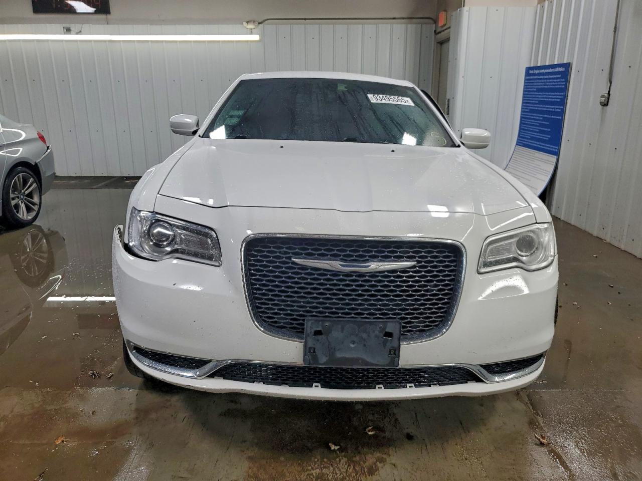 2017 CHRYSLER 300