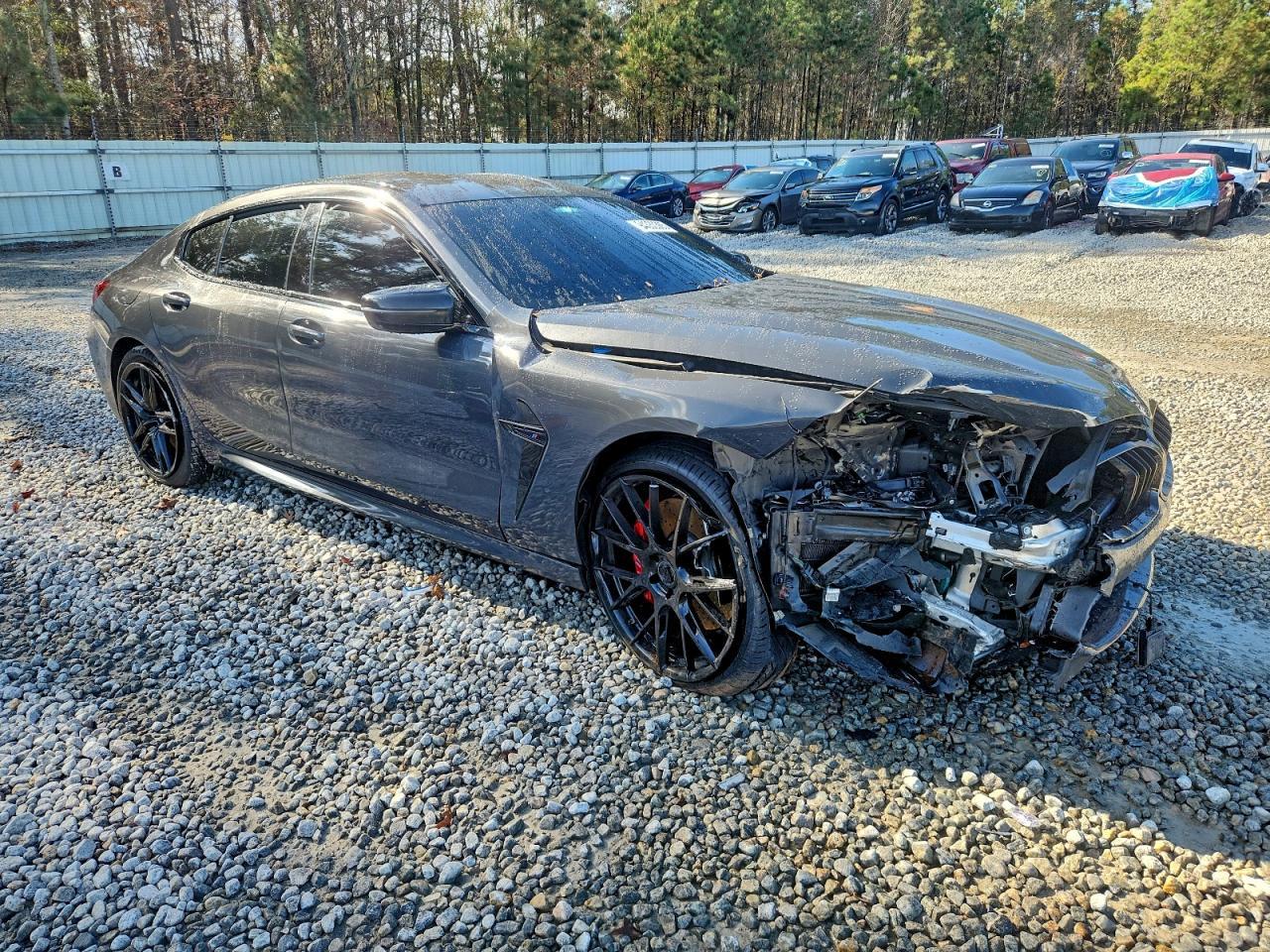 2022 BMW M8