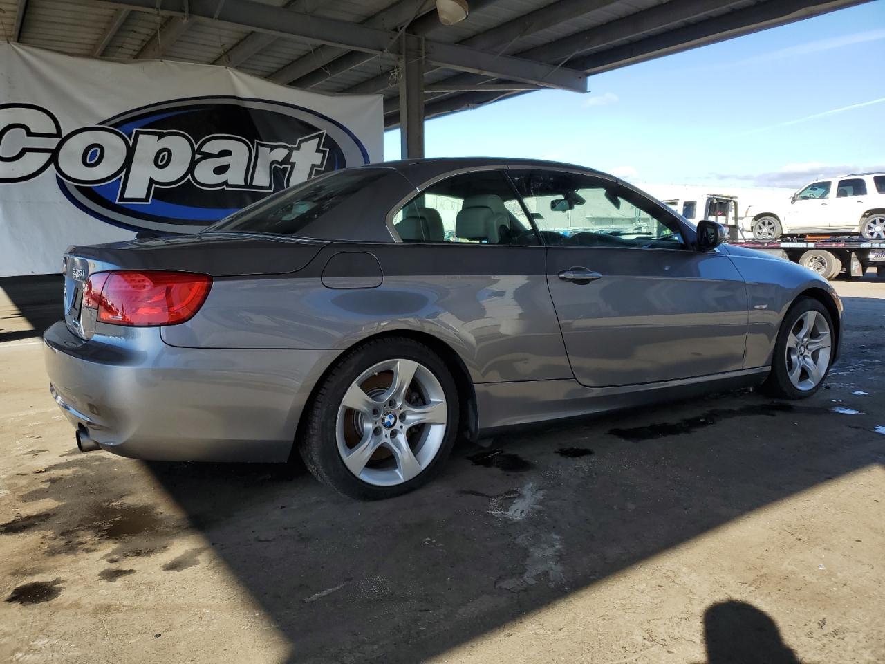 2011 BMW 3 SERIES