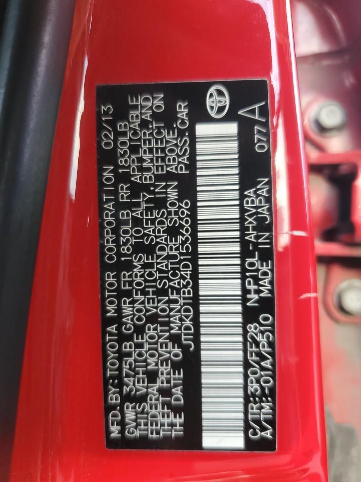 2013 TOYOTA Prius c